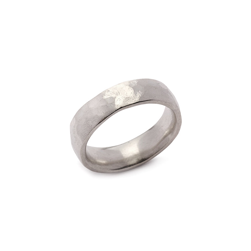 Anillo de plata martelé