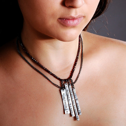 Garnet necklace Esther Zarraluki